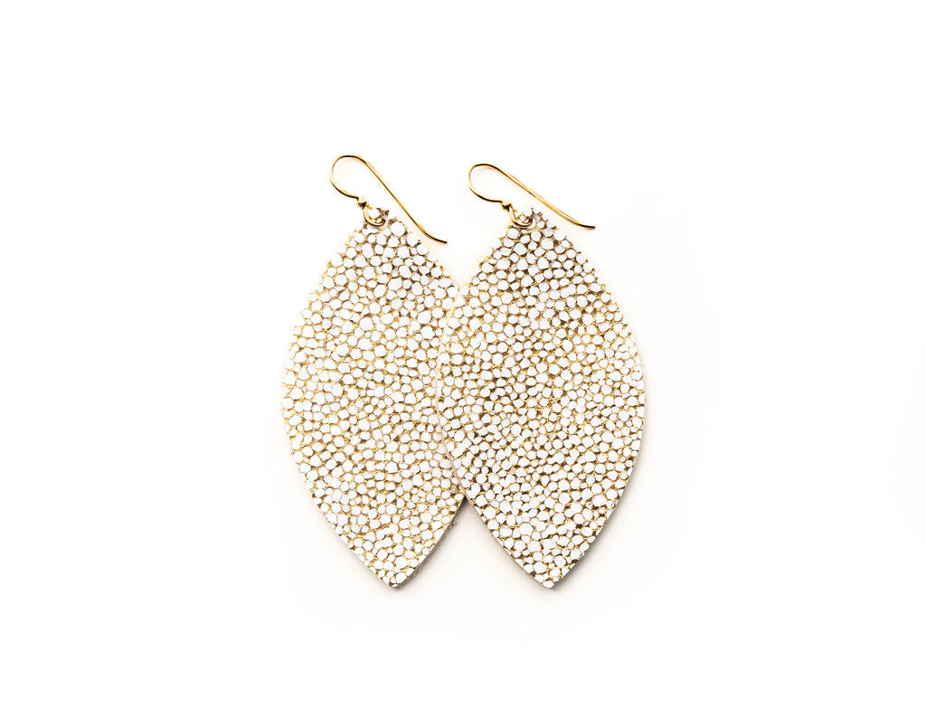 Earring Leather White Sand