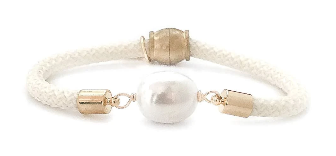 Ivory Pearl Girl Bracelet